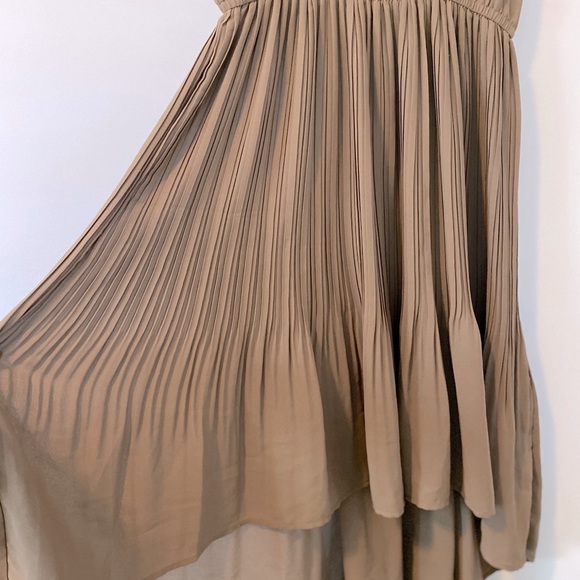 Olive green high-low dress - Picture 4 of 7